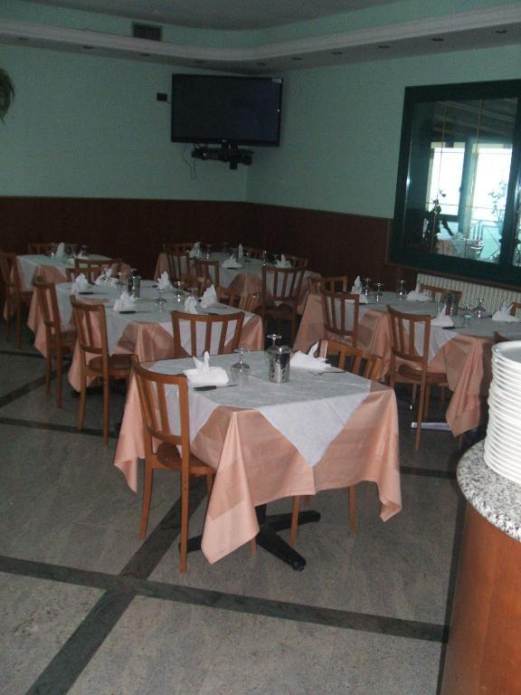 Hotel Kristall Loiano Kültér fotó